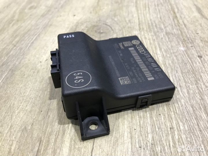 Блок электронный Audi Q5 2.0 cglb 2012