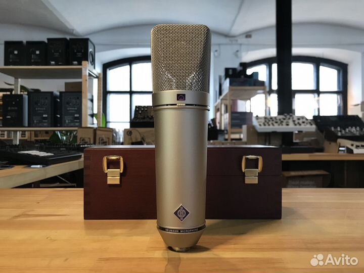 Студийный микрофон Neumann U 87 Ai в Наличии