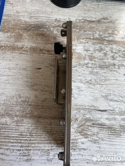 Крепление (струбцина) для датчика эхолота