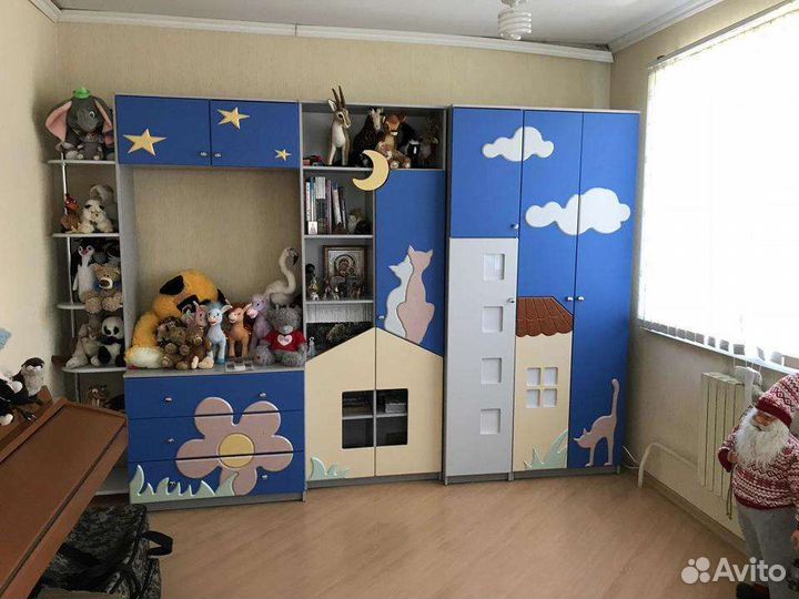 Мебель в детскую комнату