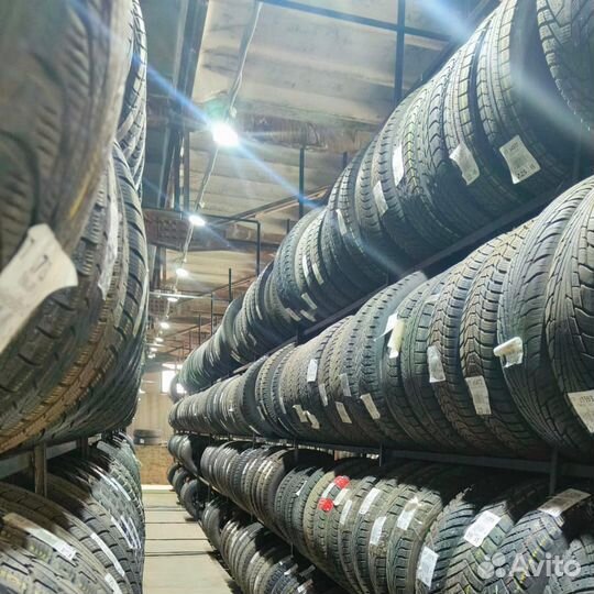 Bridgestone Blizzak Revo GZ 215/65 R16 98S