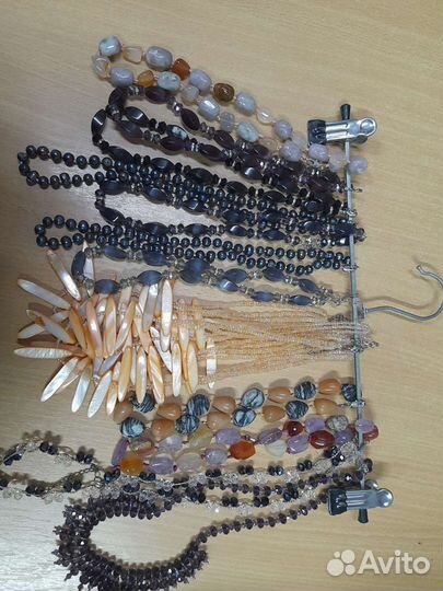 Бусы из натурального камня