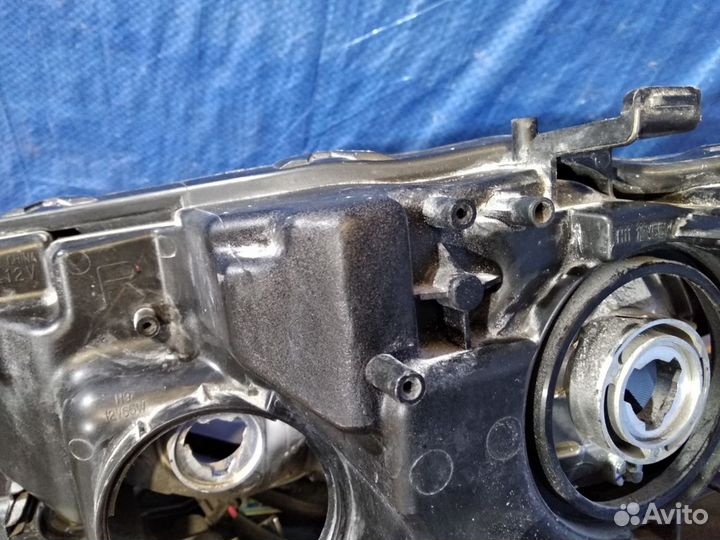 Фара правая Nissan X-Trail T32