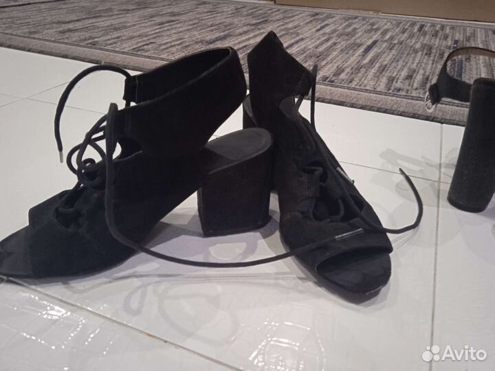 Обувь пакетом 38