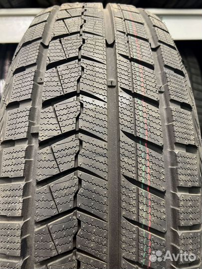 iLink Winter IL868 245/55 R19 147U