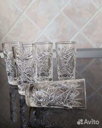 Рюмки-стопки из цветного стекла. Винтажные