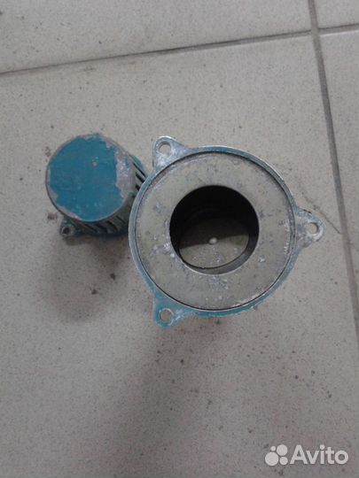 Заборник с клапаном на зид цбн-2