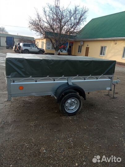 Легковой прицеп 
