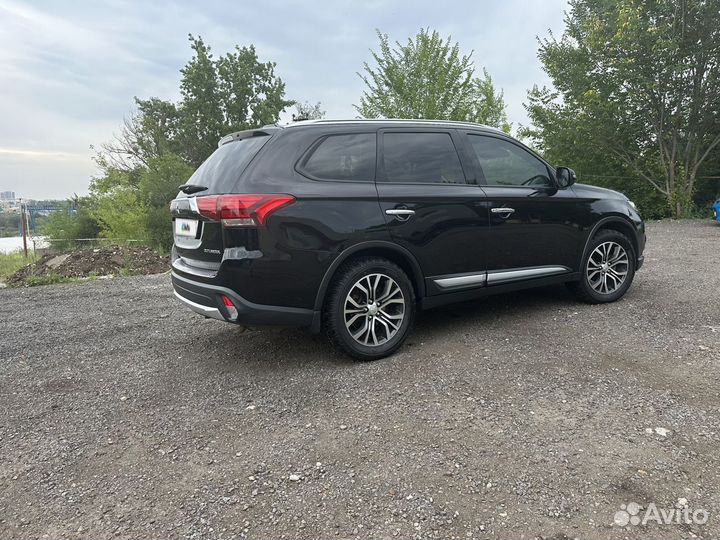 Mitsubishi Outlander 2.4 CVT, 2016, 143 000 км