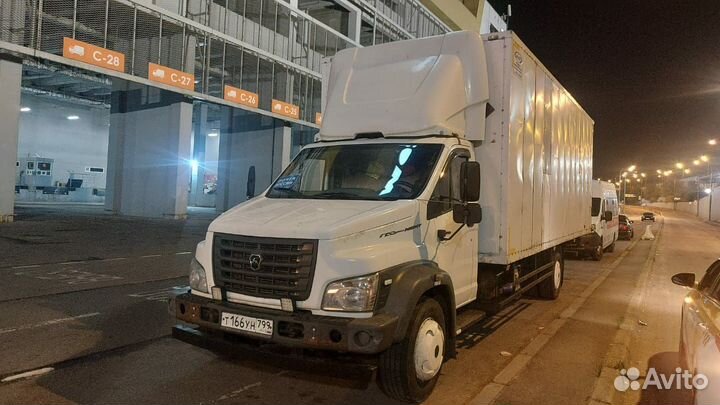 Водитель категории C на газон некст