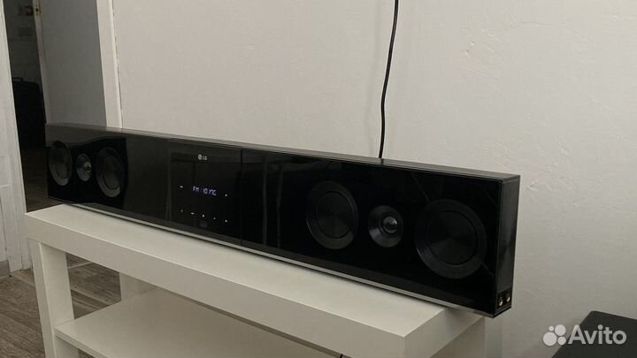 Саундбар LG BB5520A