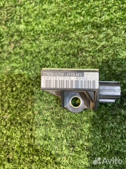 Датчик удара(6) Honda Fit Shuttle GP2 2011