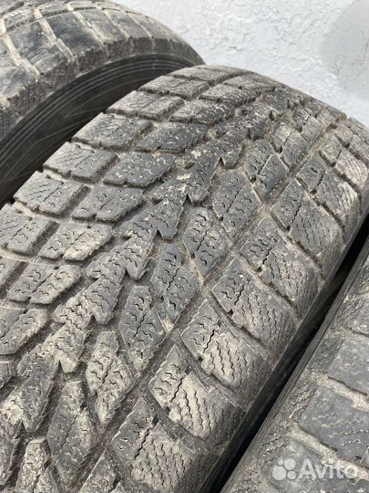 Toyo Observe 934 235/65 R17
