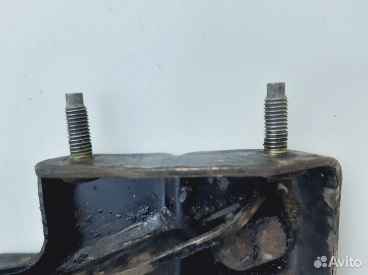 Кронштейн привода Ford Mondeo 1