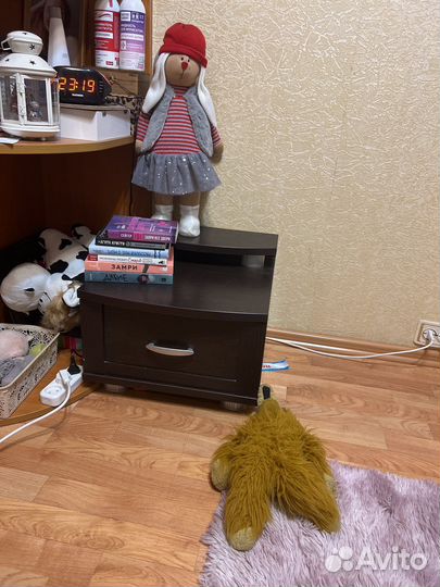 Тумба прикроватная