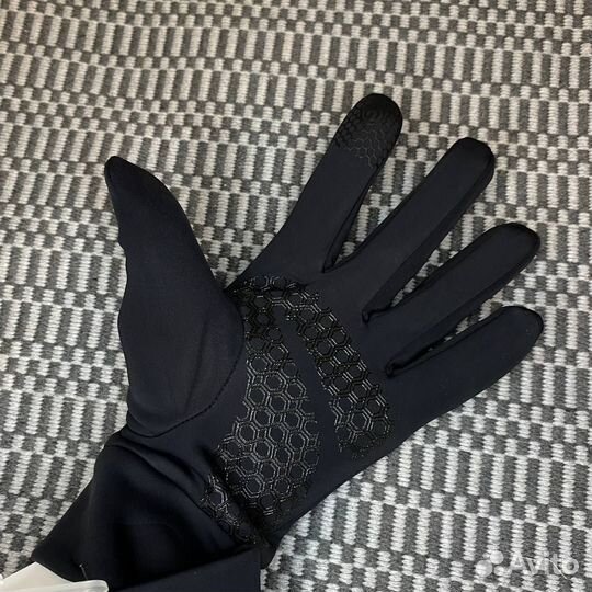 Перчатки Under armour