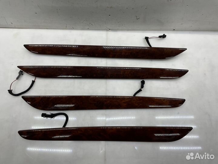 Накладка обшивки двери с подсветкой VW Passat CC