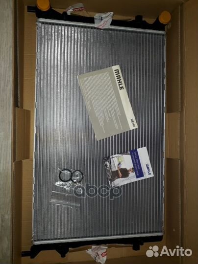 Радиатор охлаждающей жидкости CR30000S Mahle/Kn