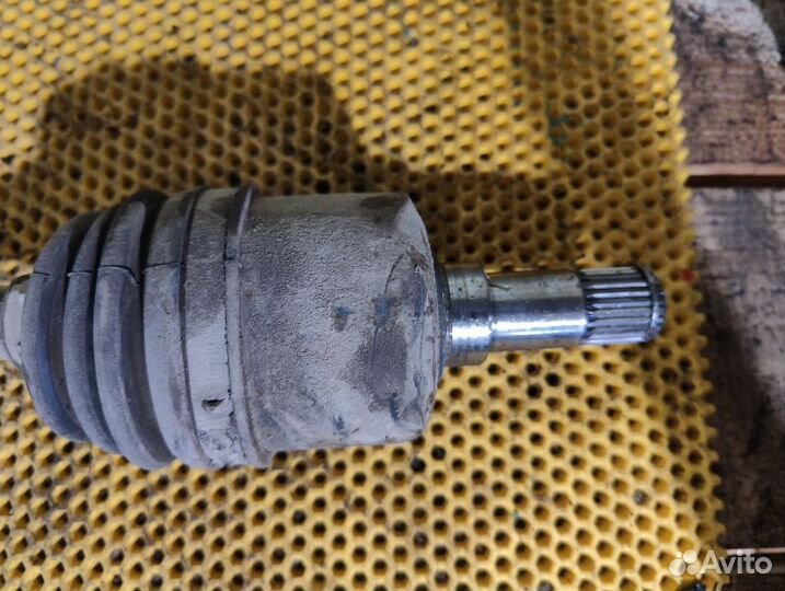 Привод передний левый LADA Granta 1.6 8кл