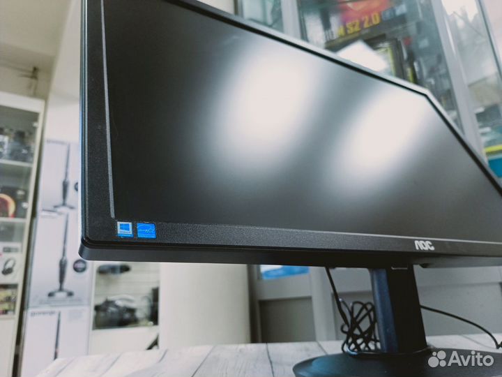 Монитор AOC (VGA)