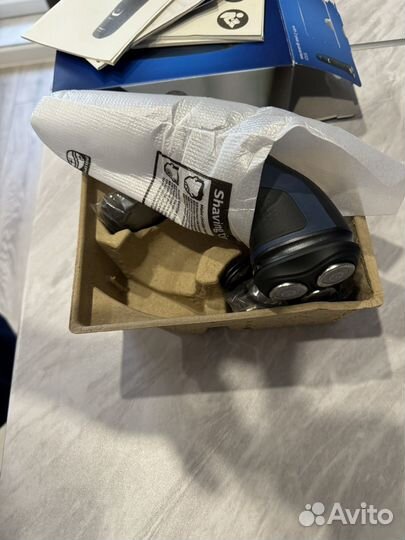 Бритва электрическая philips новая