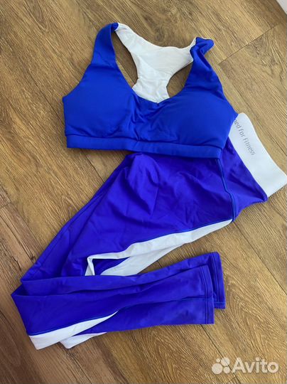 Спортивный костюм