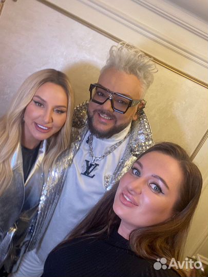 Макияж и прическа