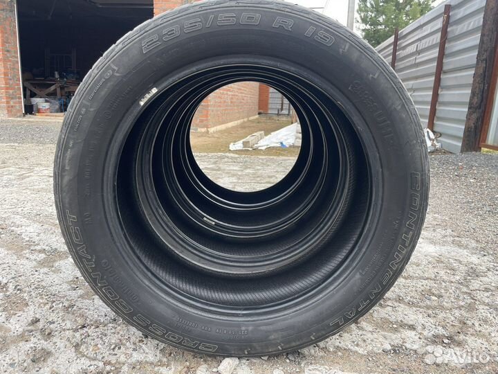 Continental ContiCrossContact UHP 235/50 R19 и 255/45 R19 100V