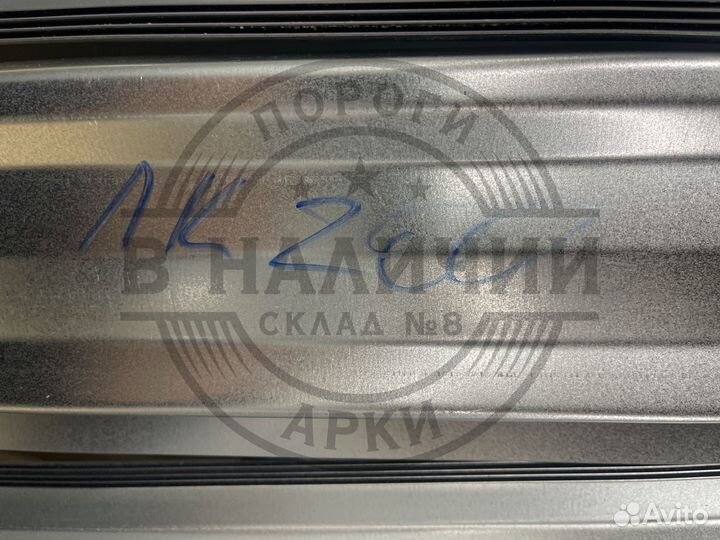 Ремонтный порог правый Toyota Land Cruiser 200