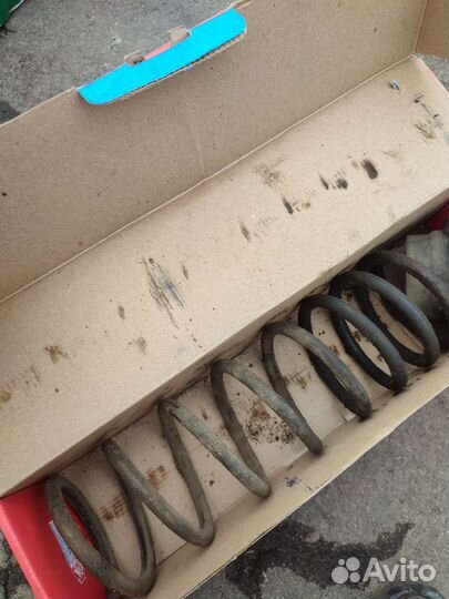 Пружины задние гранта -70