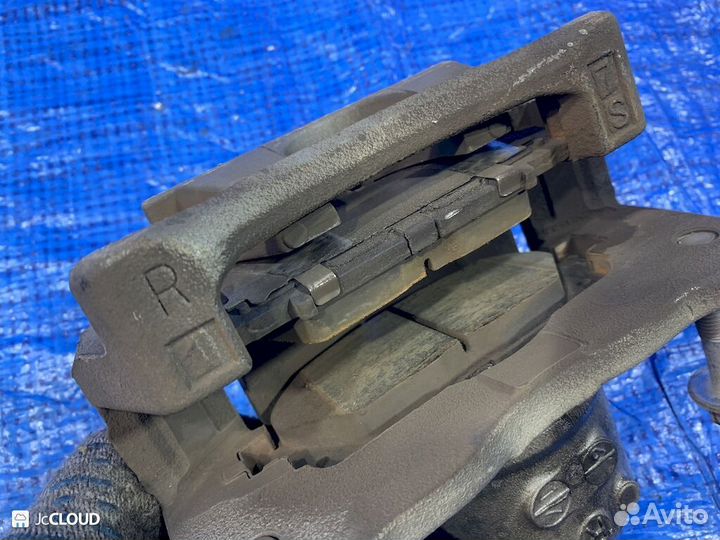 Тормозные колодки на lexus CT200H ZWA10 2zrfxe