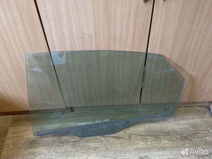 Opel vectra c заднее правое стекло хечбэк