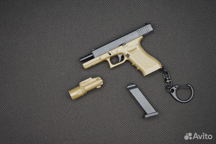Модель пистолета Glock 1:3 Пластик
