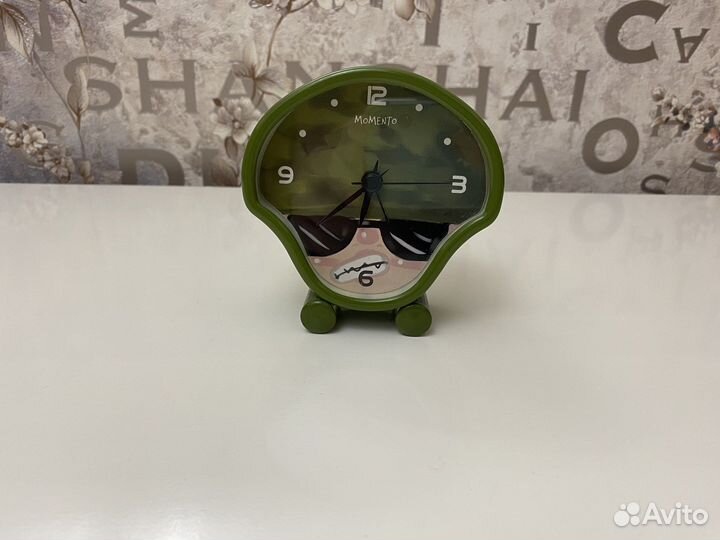 Часы-будильник