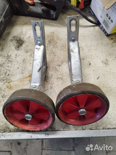 Дополнительные колёса для детского велосипеда