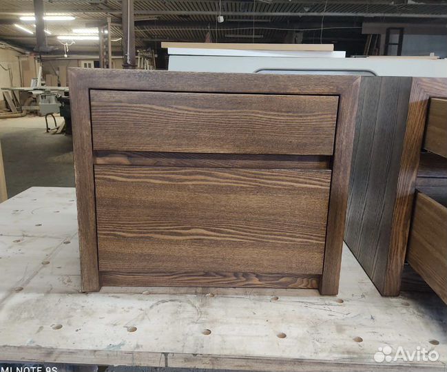 Тумба прикроватная массив