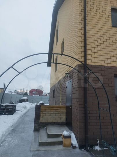 Коттедж 320 м² на участке 11,9 сот.