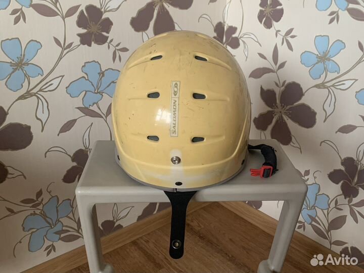 Горнолыжный шлем