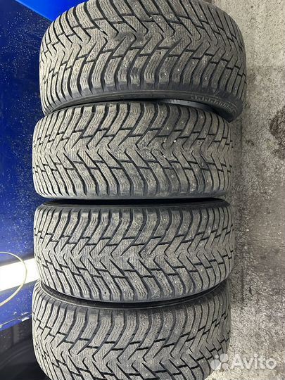 Nokian Tyres Hakkapeliitta 8 SUV 275/45 R21 110T