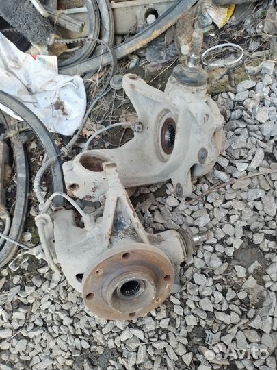 Поворотный кулак саманд