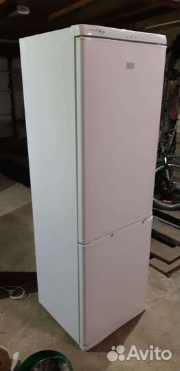 Холодильник бу zanussi