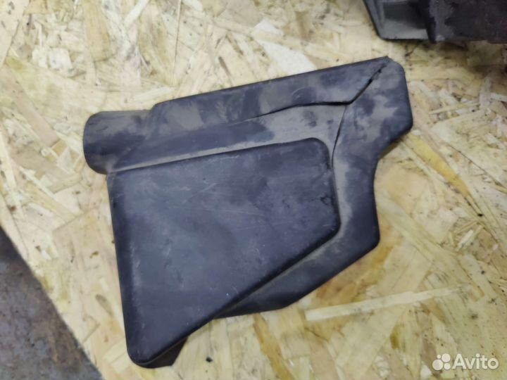 Корпус блока предохранителей Renault Symbol