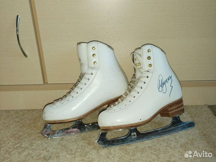 Фигурные коньки jackson 30 - 31