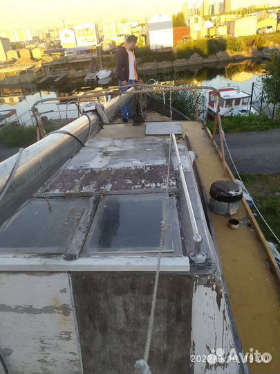 Яхта деревянная