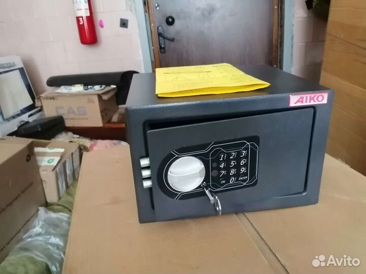 Сейф мебельный aiko