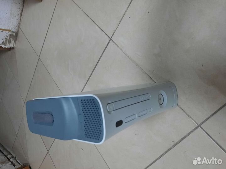 Xbox360.Falcon250Gb.RGH3.0(безБ.п.безджостика)