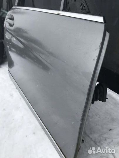 Дверь передняя правая Mercedes C W204 2010