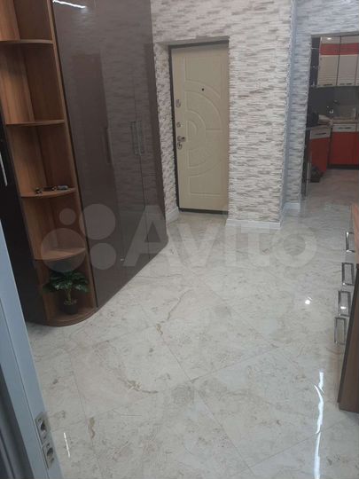 3-к. квартира, 80 м², 2/9 эт.