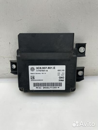 Блок управления стояночным тормозом VW Passat CC