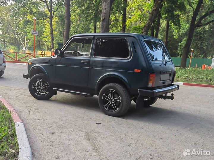 LADA 4x4 (Нива) 1.7 МТ, 2002, 130 000 км